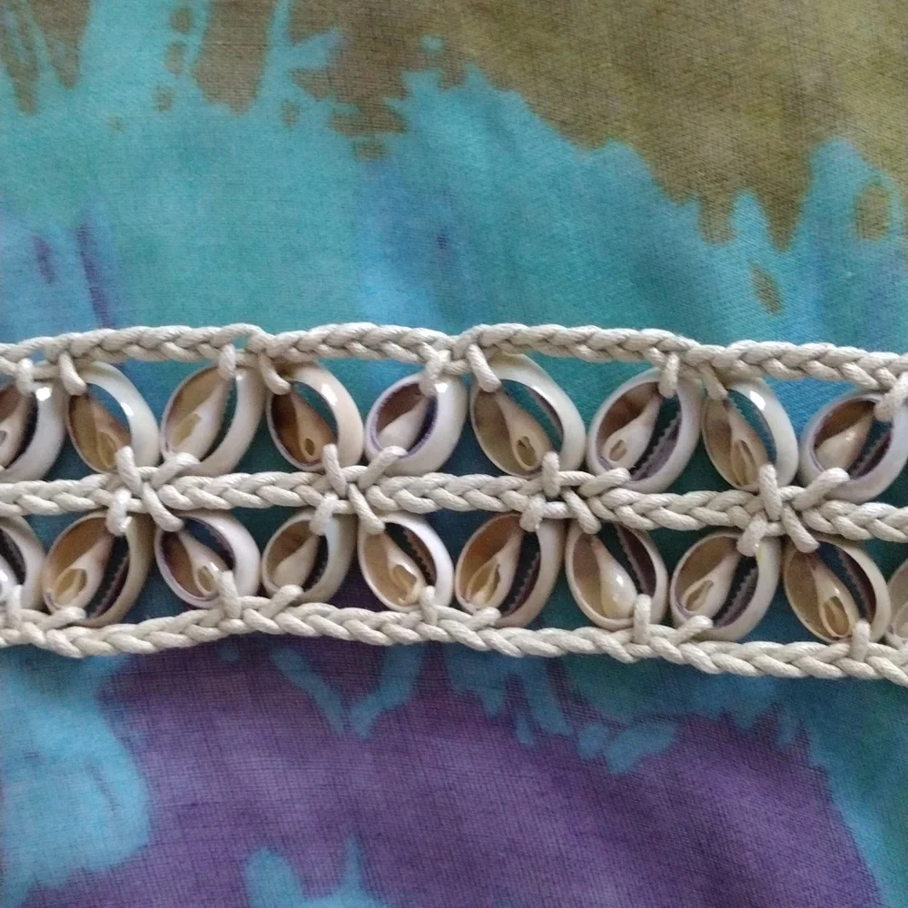 Natural Seashell Reversible Belt
